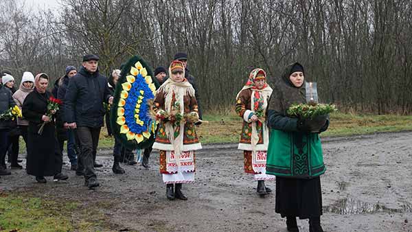 На Лубенщині вшанували жертв голодоморів в Україні