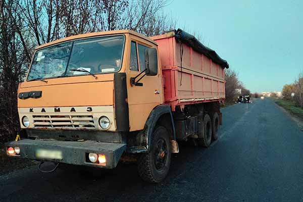 На Полтавщині «КАМАЗ» зіткнувся з велосипедом