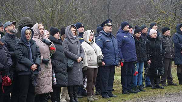 На Лубенщині вшанували жертв голодоморів в Україні