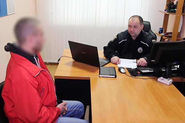 Поліція притягнула чоловіка до відповідальності за вчинення домашнього