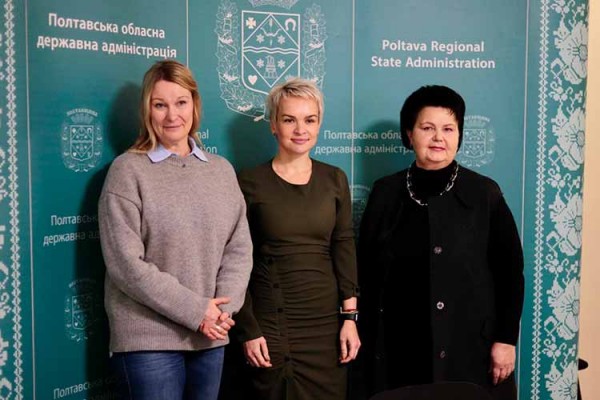 УВКБ ООН в Україні передали 70 ноутбуків для органів соцзахисту