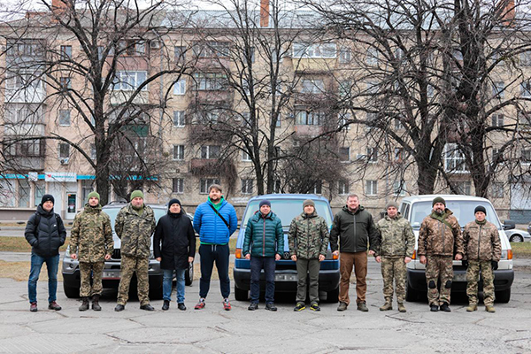 З Полтавщини військовослужбовцям передали чотири автомобілі