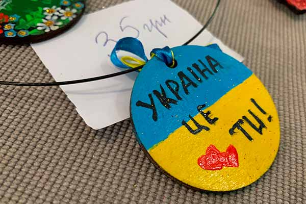 Пирятинці зібрали 100 тисяч гривень на допомогу нашим захисникам