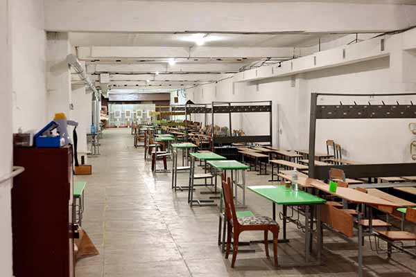 Дмитро Лунін оглянув укриття і пункт незламності в Лубенській школі