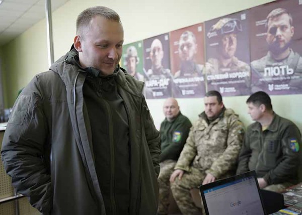 У ЦНАПах Лубенщини триває набір до «Гвардії наступу» У ЦНАПах Лубенщини триває набір до «Гвардії наступу»