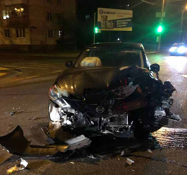 ДТП у Кременчуці в якій травмовано двох осіб ДТП у Кременчуці в якій травмовано двох осіб