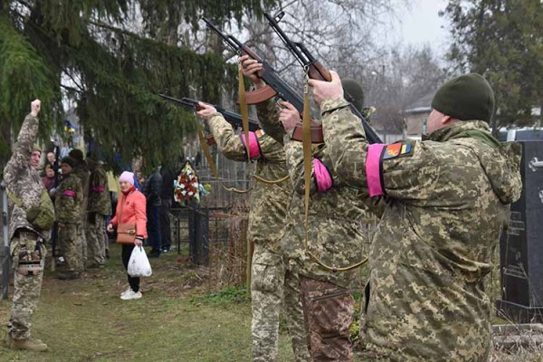 На Пирятинщині попрощались з загиблим Героєм Євгенієм Садіковим