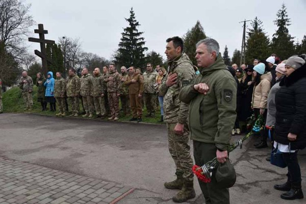На Пирятинщині попрощались з загиблим Героєм Євгенієм Садіковим