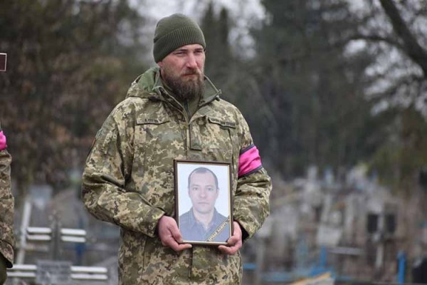 На Пирятинщині попрощались з загиблим Героєм Євгенієм Садіковим