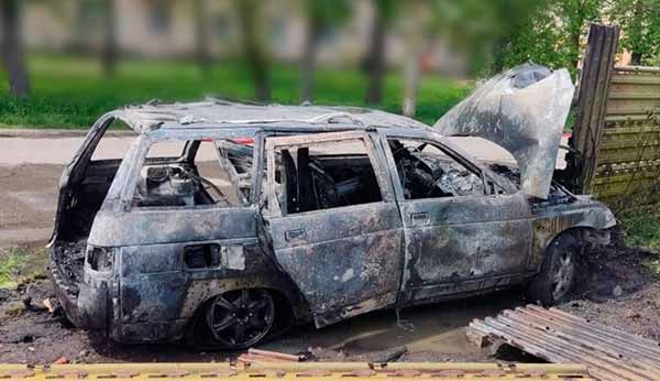 На Полтавщині під час руху загорівся автомобіль