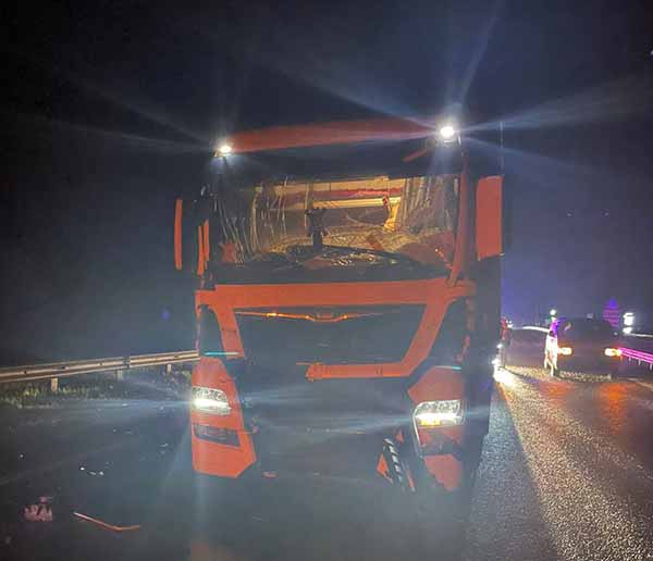 На трасі в Полтавській області зіштовхнулись Volkswagen LT та MAN