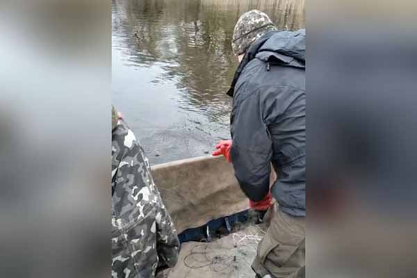 На Полтавщині виявили заборонені знаряддя лову на водосховищі