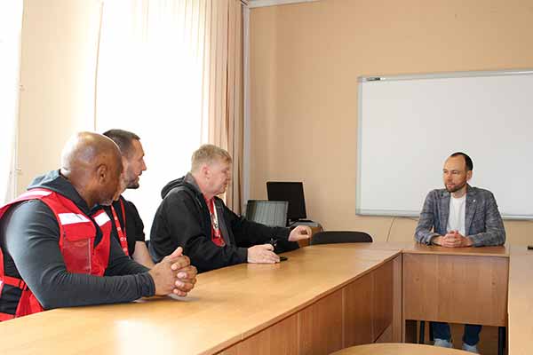 моніторингова група з реалізації проєкту Червоного Хреста моніторингова група з реалізації проєкту Червоного Хреста