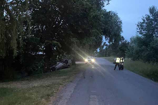 На Полтавщині водій ВАЗу загинув після зіткнення з деревом