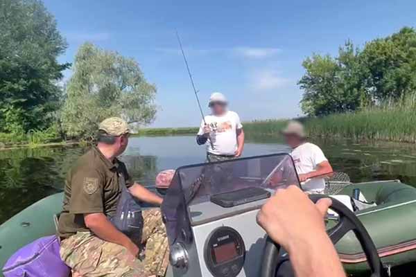 На Полтавщині водна поліція виявила порушників навігації на воді