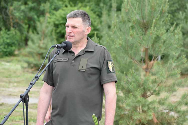 У Великій Кручі попрощалися з юним Героєм Ростиславом Шуляєвим