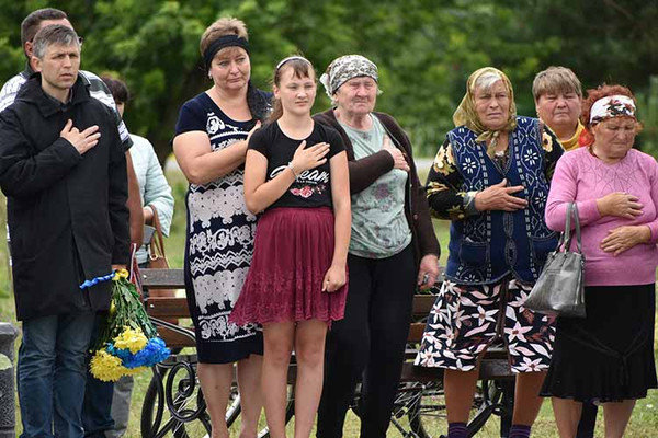 У Великій Кручі попрощалися з юним Героєм Ростиславом Шуляєвим
