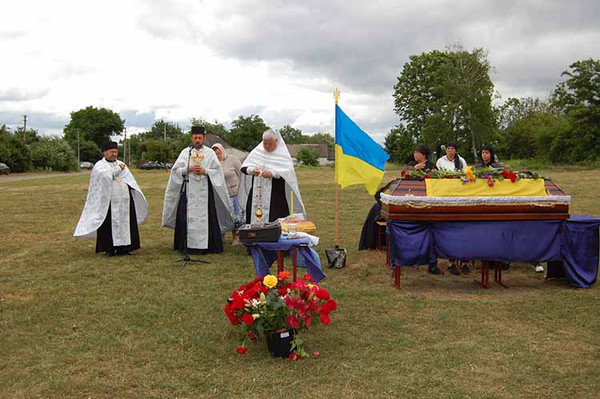 Гребінківська громада провела в останню дорогу свого земляка