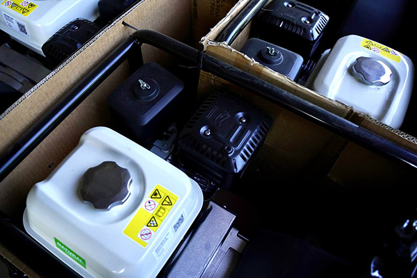 Для потреб морських піхотинців з Полтавщини передали 15 генераторів Для потреб морських піхотинців з Полтавщини передали 15 генераторів