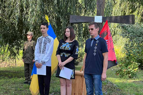 промовляє голова громади Олександр Верещака промовляє голова громади Олександр Верещака