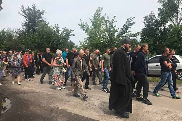 У Миргородській громаді попрощалися з солдатом Струцьким Євгеном