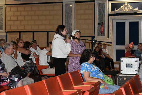 Жителі Пирятиської громади обговорили питання діяльності УПЦ