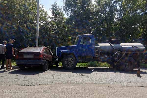 На Полтавщині внаслідок ДТП травмувався водій легковика