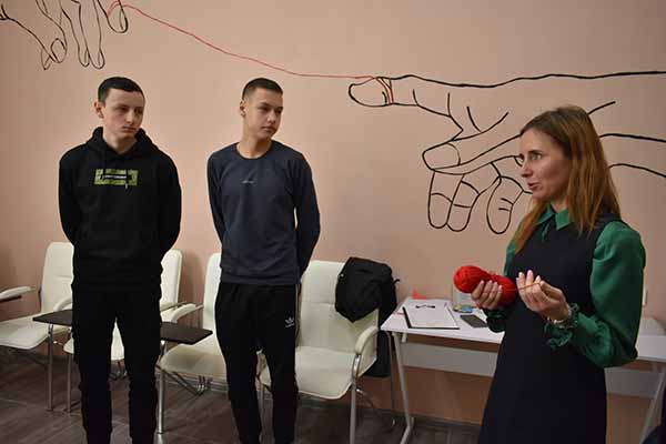 У Пирятині відкрили молодіжний простір "КолоМолоді" У Пирятині відкрили молодіжний простір "КолоМолоді"