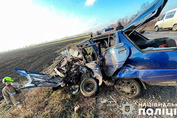 На Полтавщині сталося ДТП: загинув 33-річний водій легковика