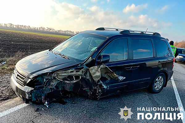 На Полтавщині сталося ДТП: загинув 33-річний водій легковика