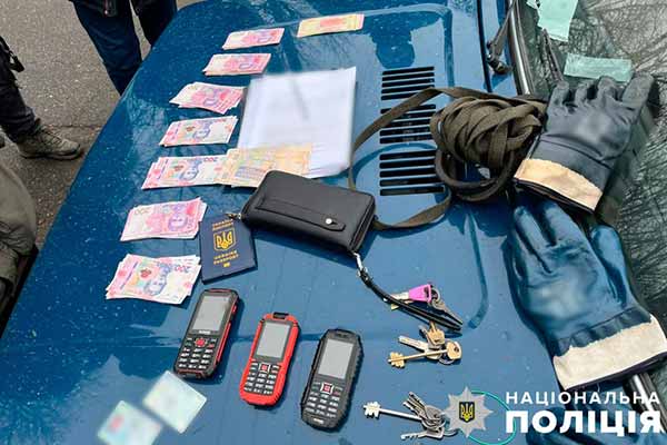 затримали злочинну групу, яка промишляла розкраданням дизпалива