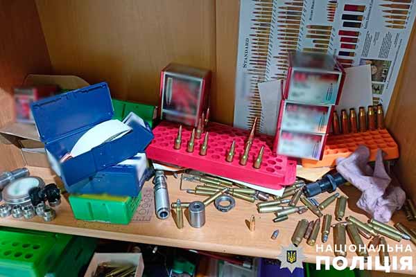 На Полтавщині правоохоронці викрила «канал» продажу боєприпасів