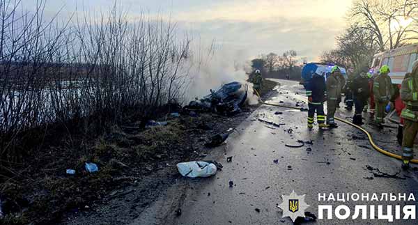 Смертельна ДТП на Полтавщині: Skoda зіткнулася з бензовозом Смертельна ДТП на Полтавщині: Skoda зіткнулася з бензовозом