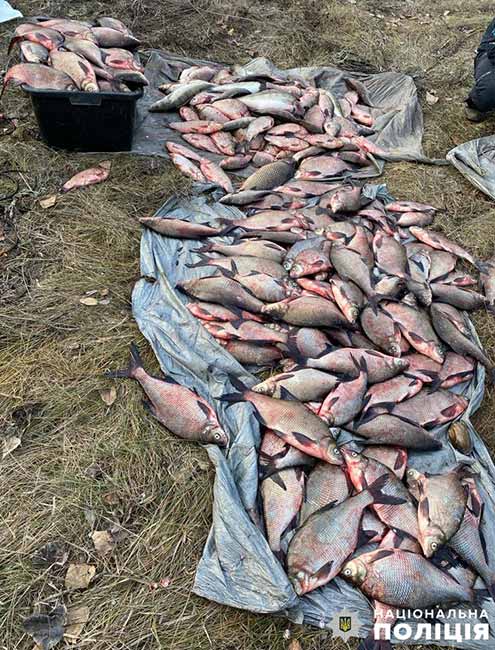 На Полтавщині поліція виявила понад 430 метрів браконьєрських сіток
