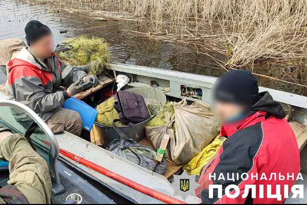 На Полтавщині вилучили понад 400 метрів браконьєрських сіток