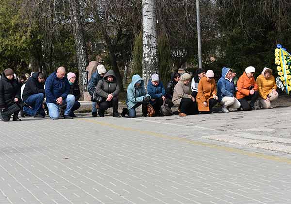 Пирятинщина попрощалася із захисником Володимиром Максименком Пирятинщина попрощалася із захисником Володимиром Максименком