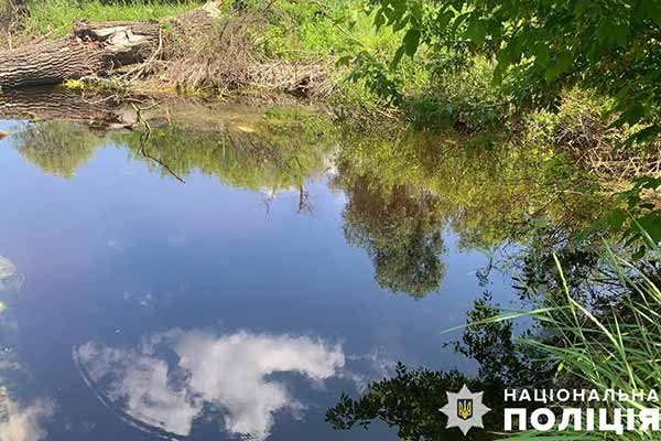 поліція встановлює обставини смерті чоловіка на водоймі