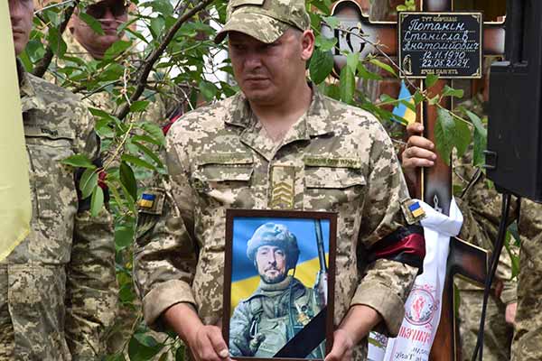 У Пирятинській громаді провели в останню путь Станіслава Потаніна У Пирятинській громаді провели в останню путь Станіслава Потаніна