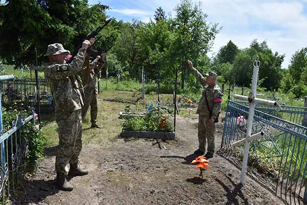 У Пирятинській громаді провели в останню путь Станіслава Потаніна У Пирятинській громаді провели в останню путь Станіслава Потаніна