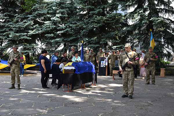 У Пирятинській громаді провели в останню путь Станіслава Потаніна У Пирятинській громаді провели в останню путь Станіслава Потаніна