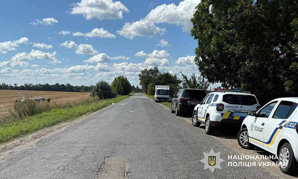 На Полтавщині внаслідок ДТП постраждала водійка мікроавтобусу