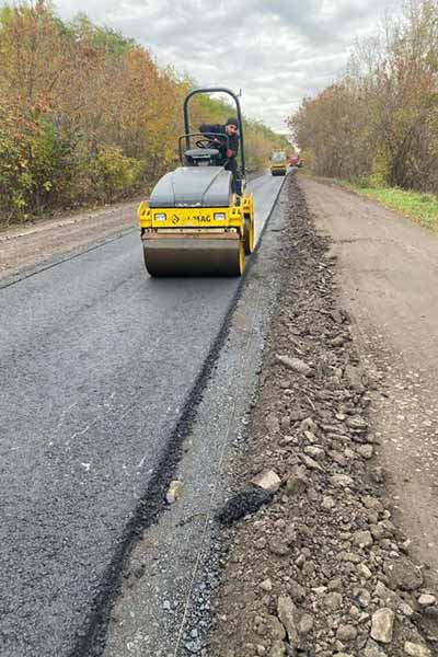 У Гребінківській громаді ремонтують дорогу: за чиї кошти У Гребінківській громаді ремонтують дорогу: за чиї кошти