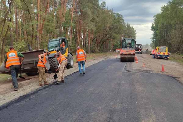 На Полтавщині відремонтували ще 15,8 тис. м² автодоріг