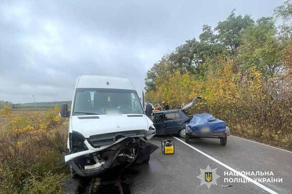 Місце ДТП: пошкоджені транспортні засоб