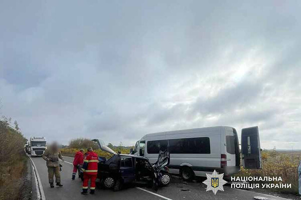 Місце ДТП: пошкоджені транспортні засоб