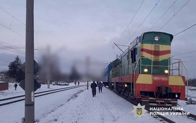 На Полтавщині локомотивом смертельно травмовано 83-річну ...