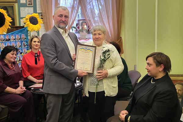 Урочистий захід у Гребінківському краєзнавчому музеї: вша...