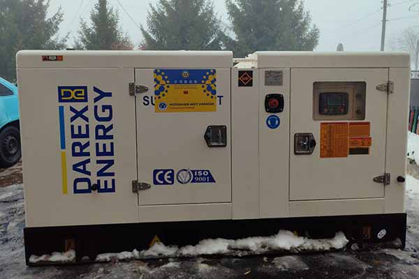 Гребінківська громада отримала потужний генератор від Тай...