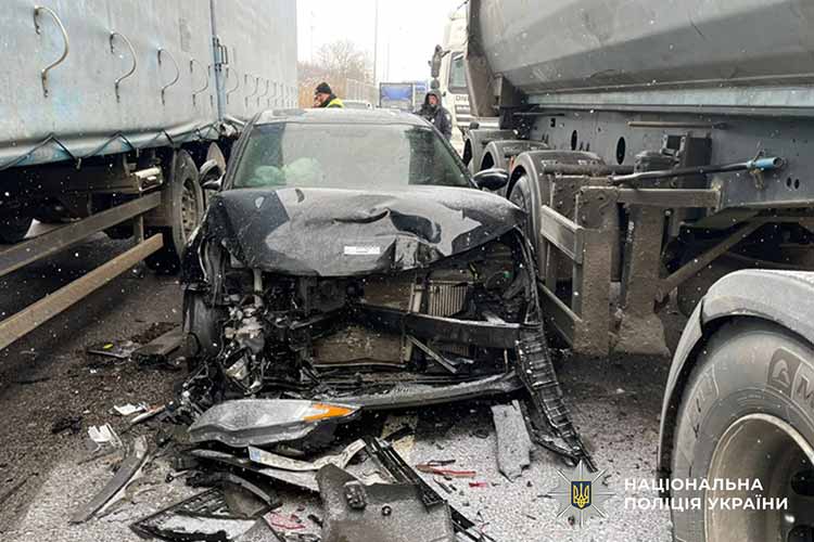 ДТП на Лубенщині в якій травмувався чоловік: легковик Kia...