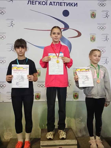 Юні легкоатлети Ніжина вибороли 13 нагород на Кубку Полтавщини